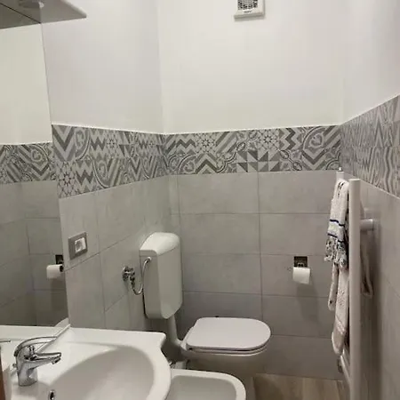Mirella's House Double Bathrooms Apartment Rapallo