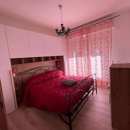 Mirella's House Double Bathrooms Apartment