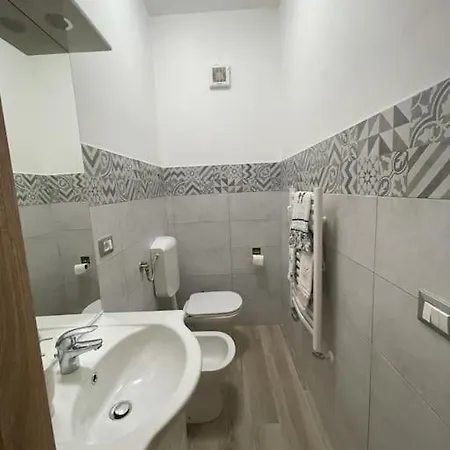 Mirella's House Double Bathrooms Apartment Rapallo